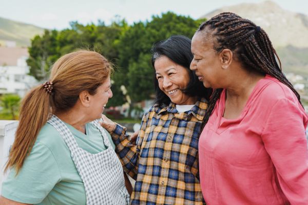 Elison Park | Seniors embracing and smiling